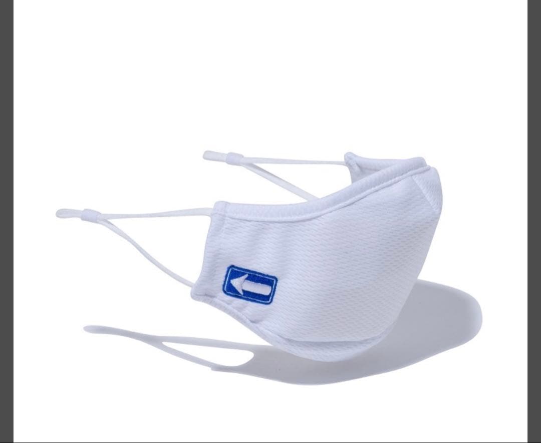 佐倉としたい大西　パフジャケット　ダウン　ニューエラコラボ　コラボマスク付き