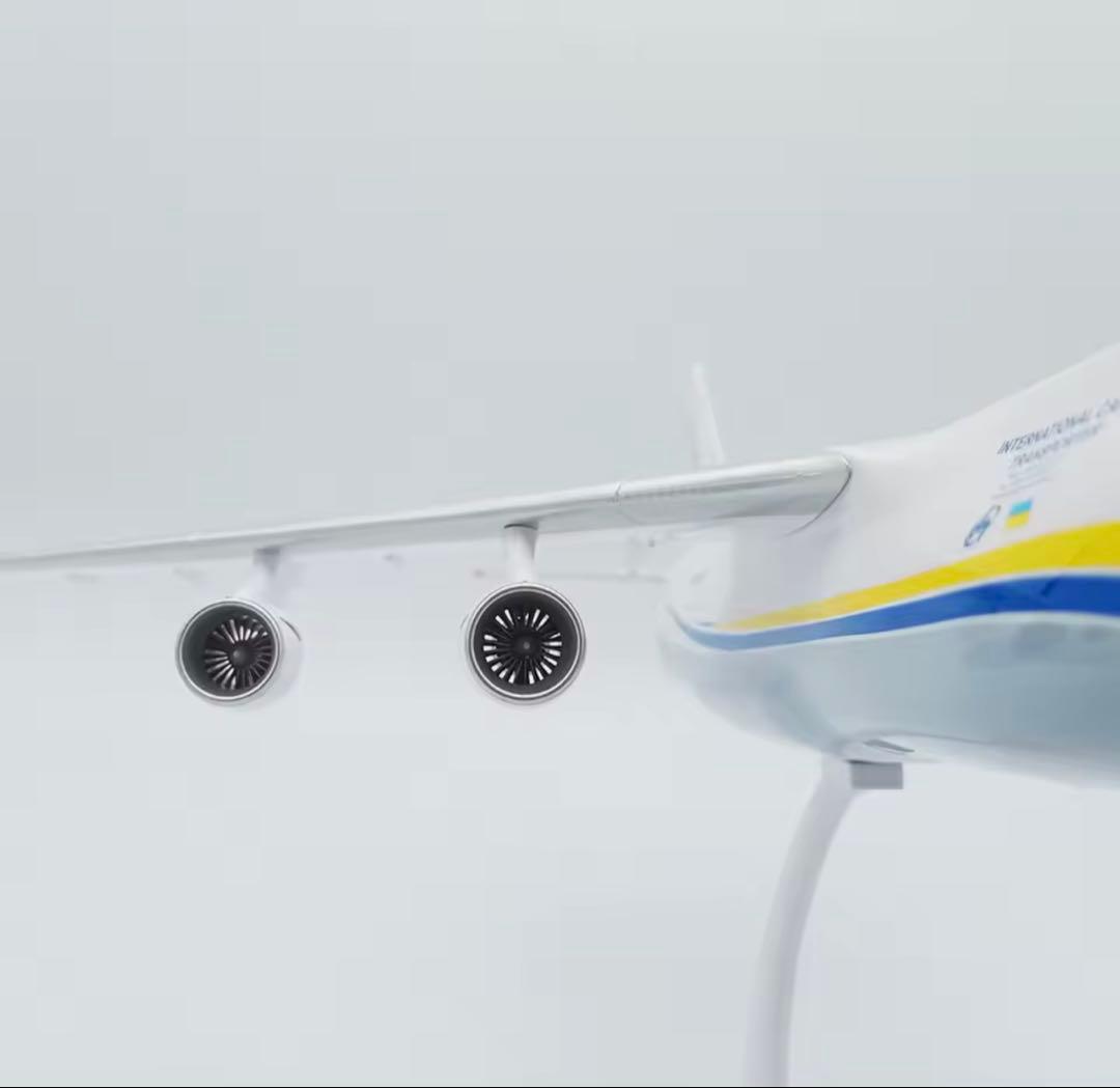 1/200スケールANTONOV AIRLINES AN-225モデル