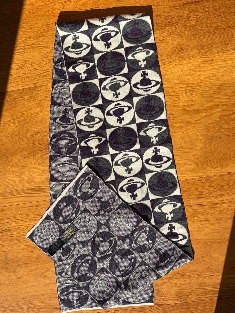 ヴィヴィアンウエストウッド マフラー オーブ柄