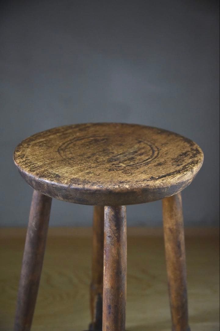 アンティークスツール