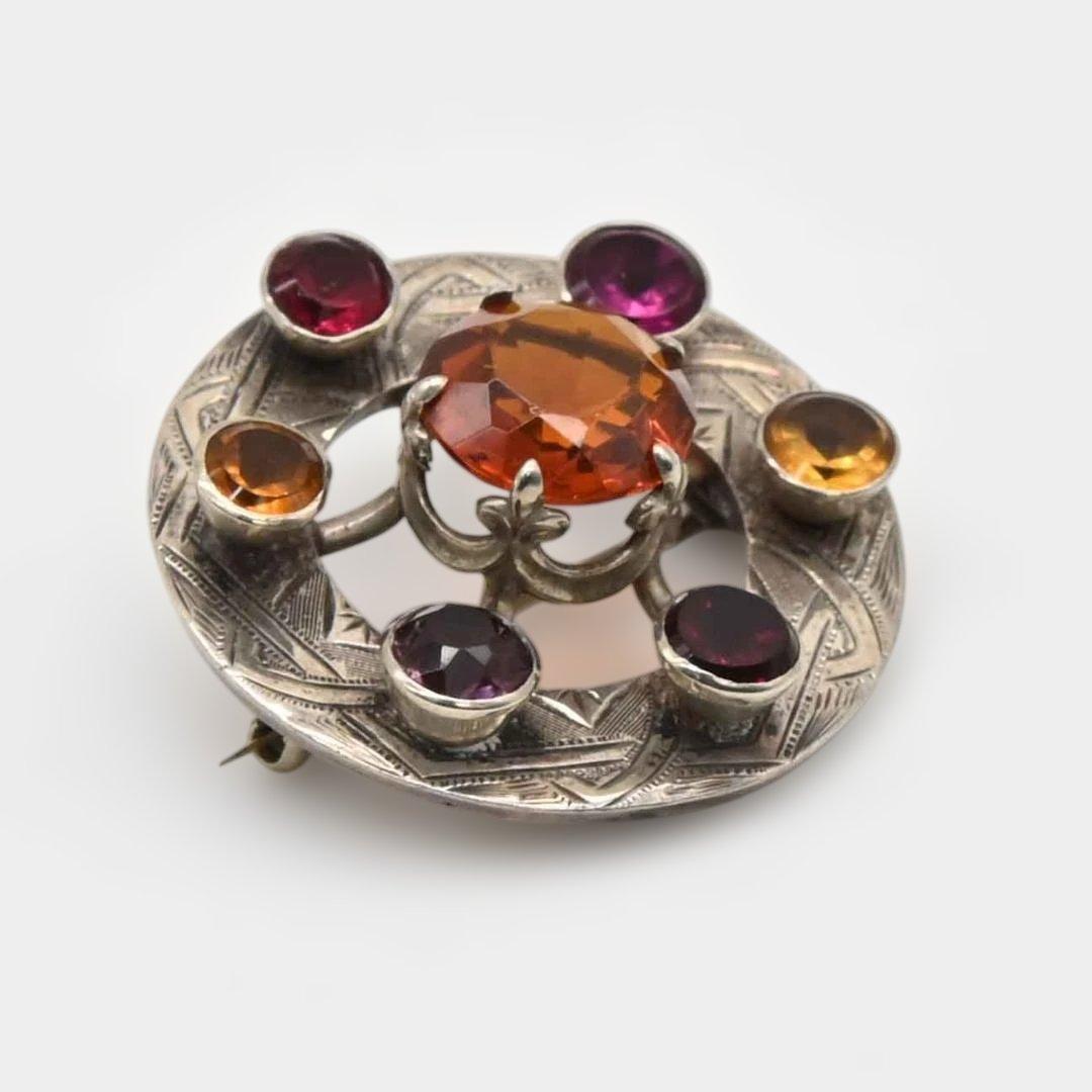 カラーストーンとシルバーのブローチ ケルト紋様　s0076