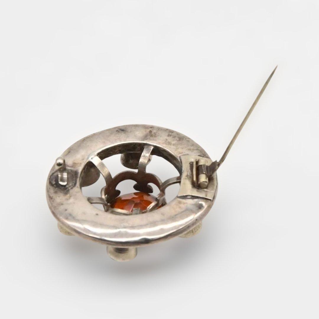 カラーストーンとシルバーのブローチ ケルト紋様　s0076