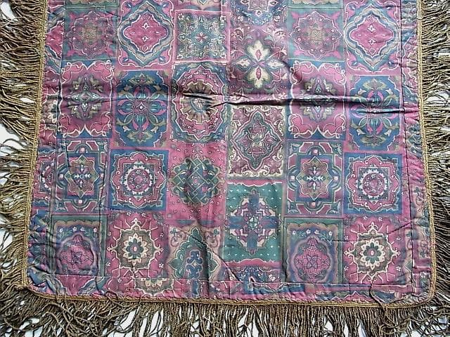 ★S0812★四方80㎝ 古い刺繍布　魔除布　ナイン・シャーマン アンティーク