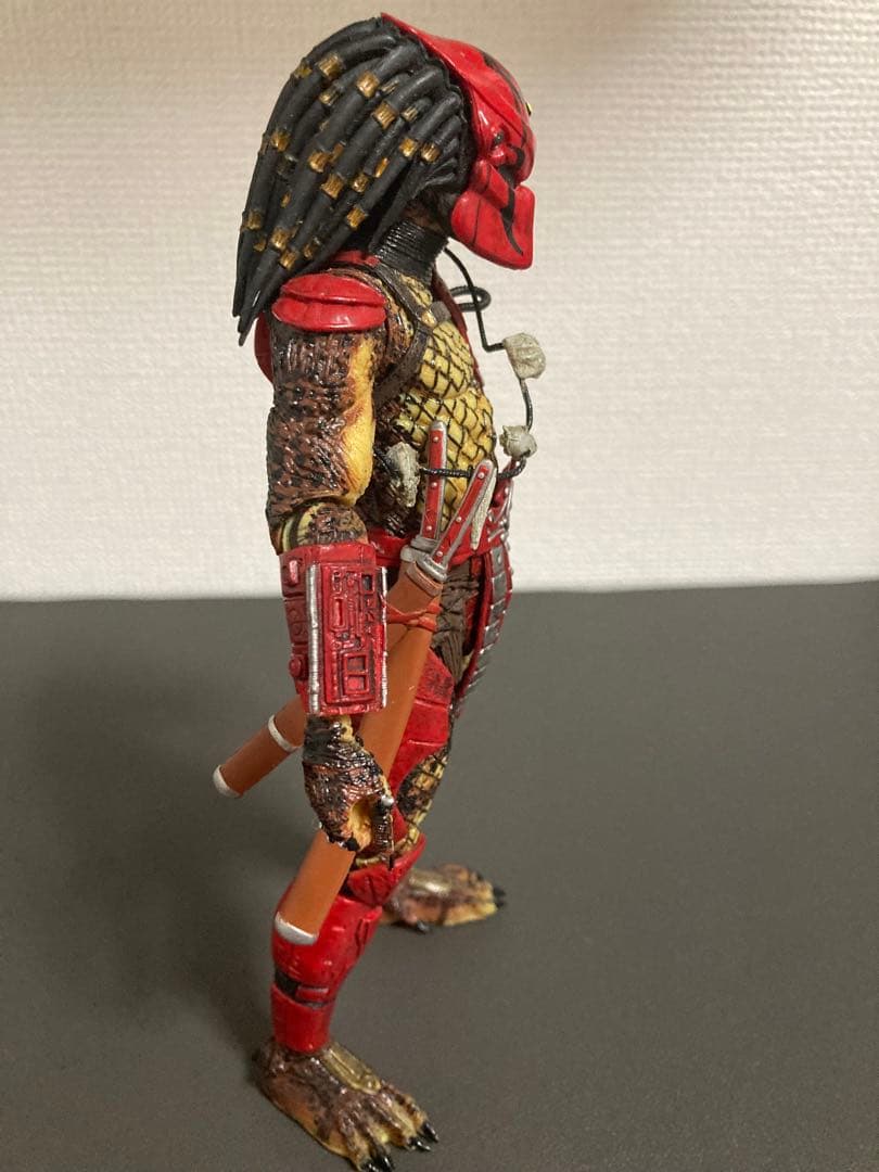 ネカ　NECA ビッグレッド　プレデター