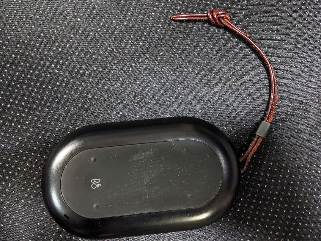 Bang & Olufsen ワイヤレスポータブルスピーカーBeoPlay P2