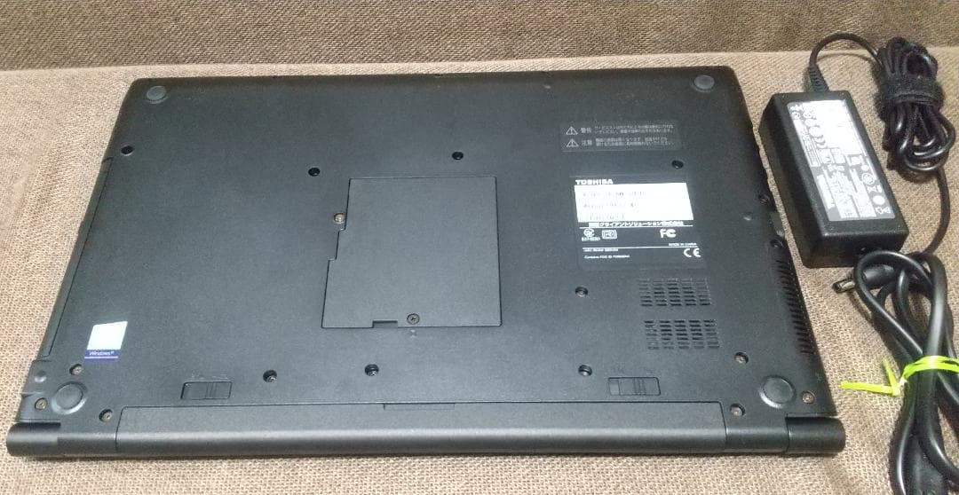 TOSHIBA dynabook B65/J i3 第7世代