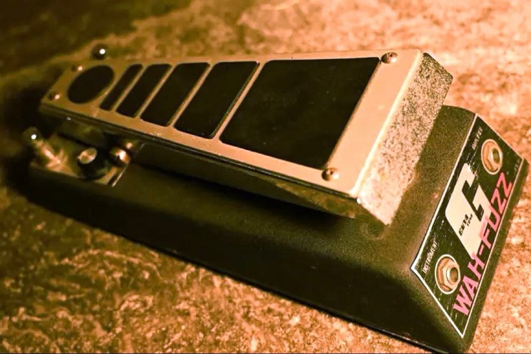 ギター Wah-Fuzz Guyatone