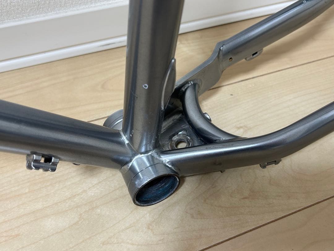 グ*ム様 CRUST BUKES evasion step throw