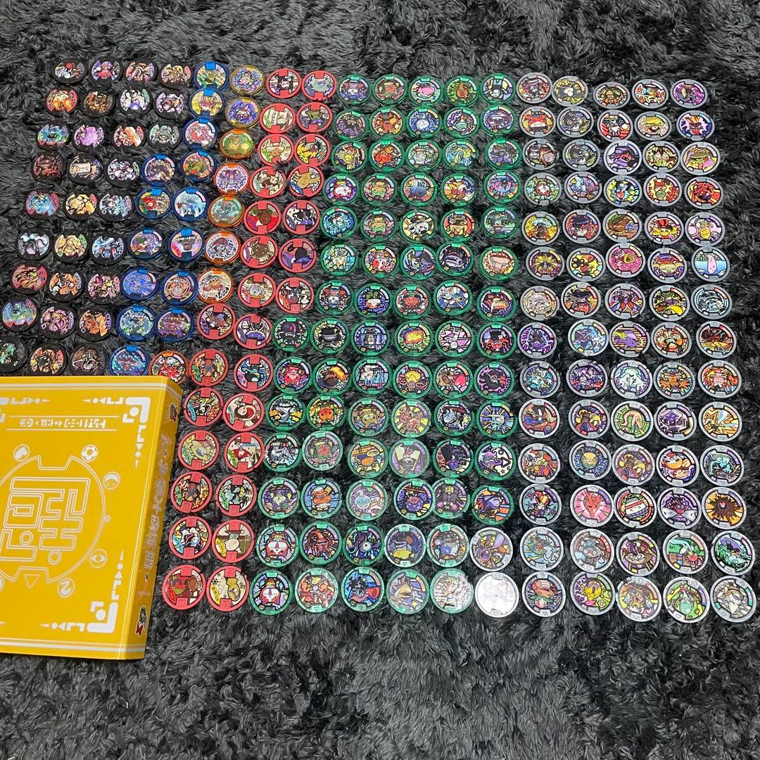 《美品》妖怪メダル　227枚　超大量まとめ売り　妖怪大辞典付き