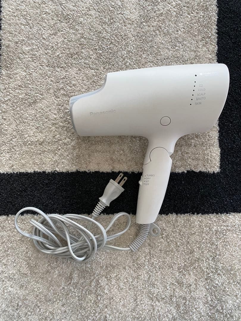【美品】Panasonic ヘアードライヤー ナノケア　EH-NA0G