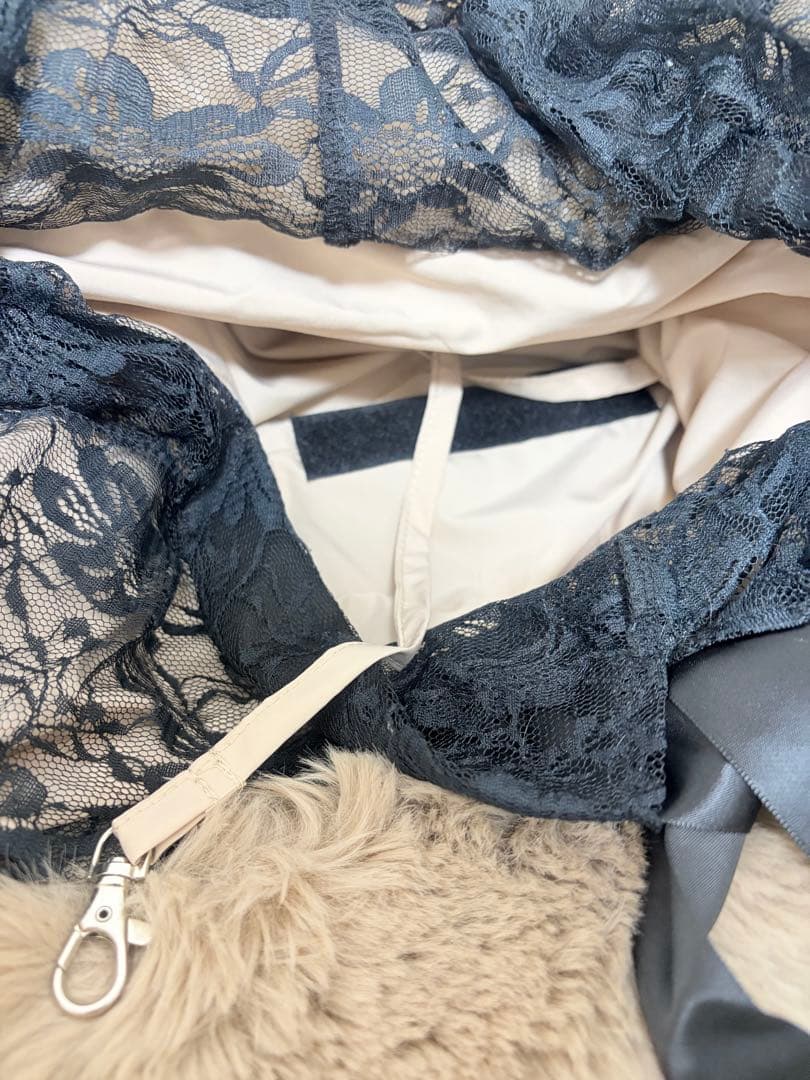 【THEfancys】もふもふファー 斜め掛けスリング バッグ