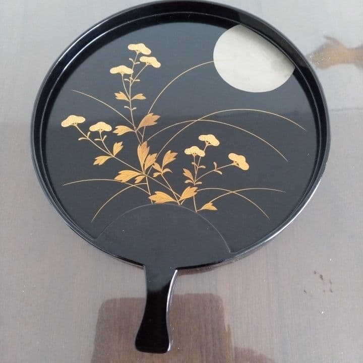 うちわ型 木製、漆塗器、トレイ、皿 、持ち手付、骨董