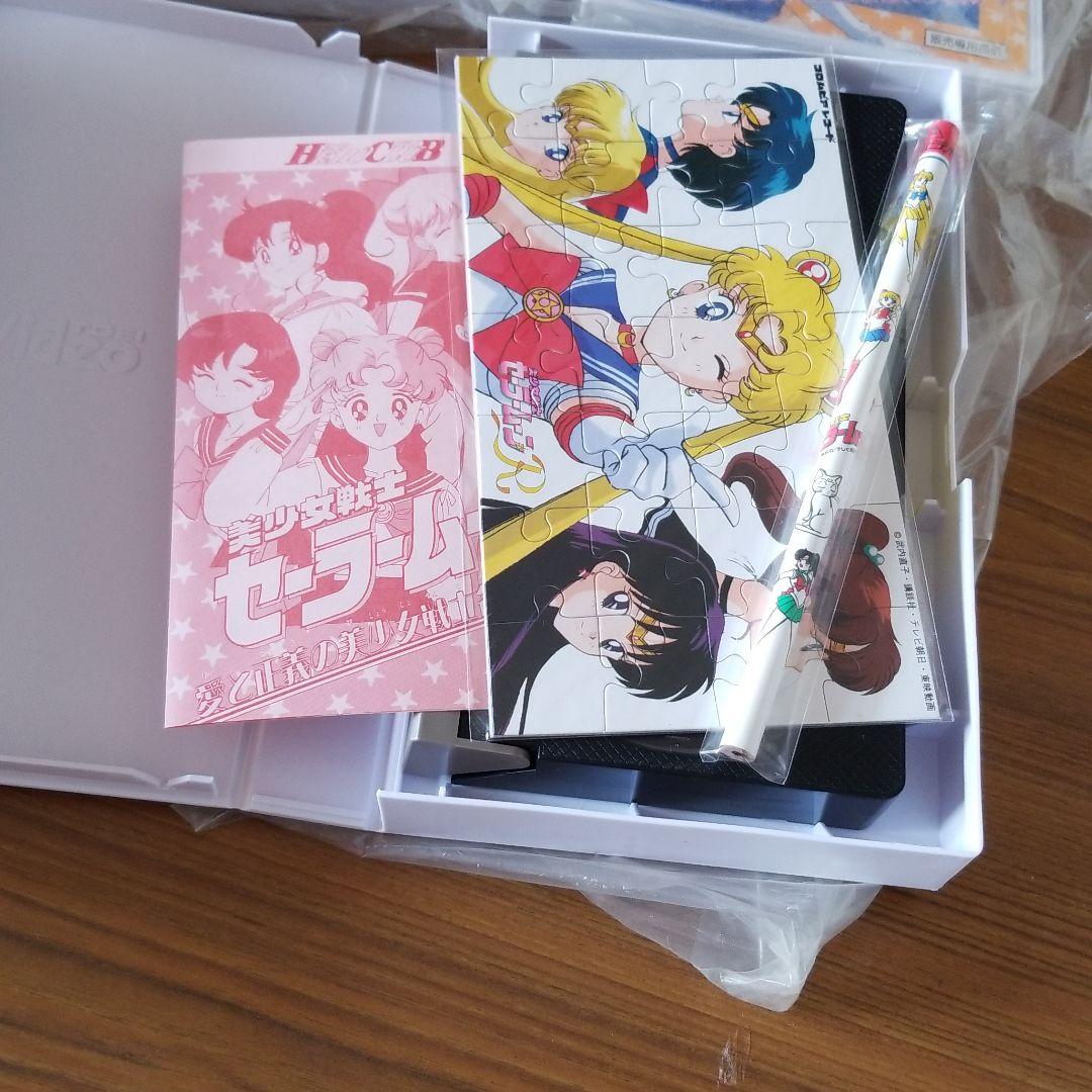 レア東映　VHSビデオ当時物セーラームーン4つセットおまけ付き