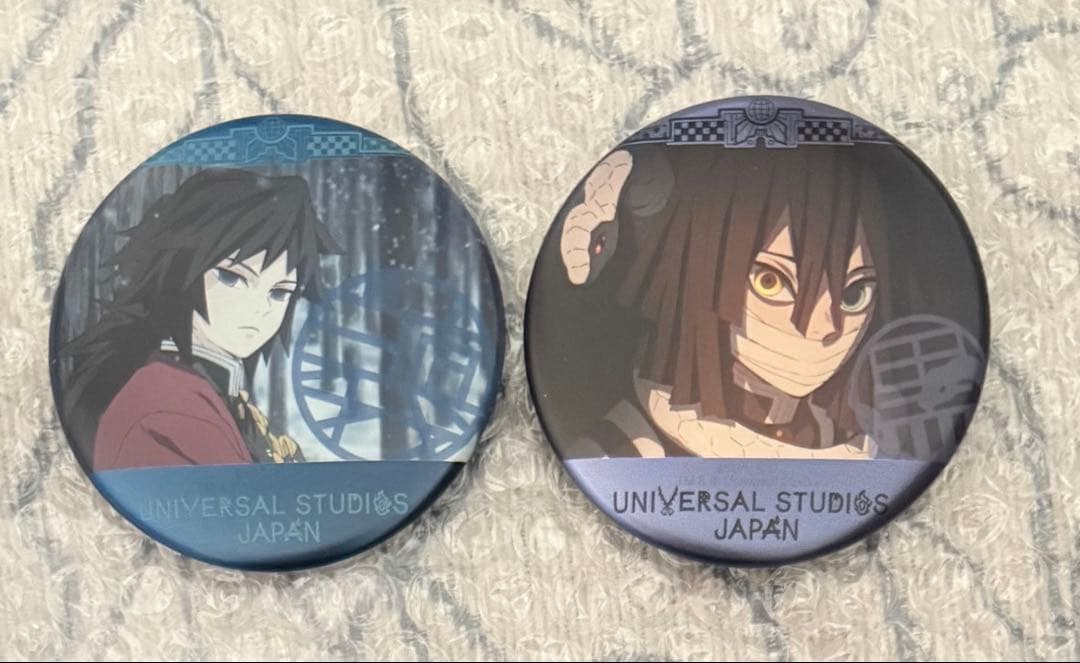鬼滅の刃 冨岡義勇 伊黒小芭内 USJ コレクタブル缶バッジ 2021年