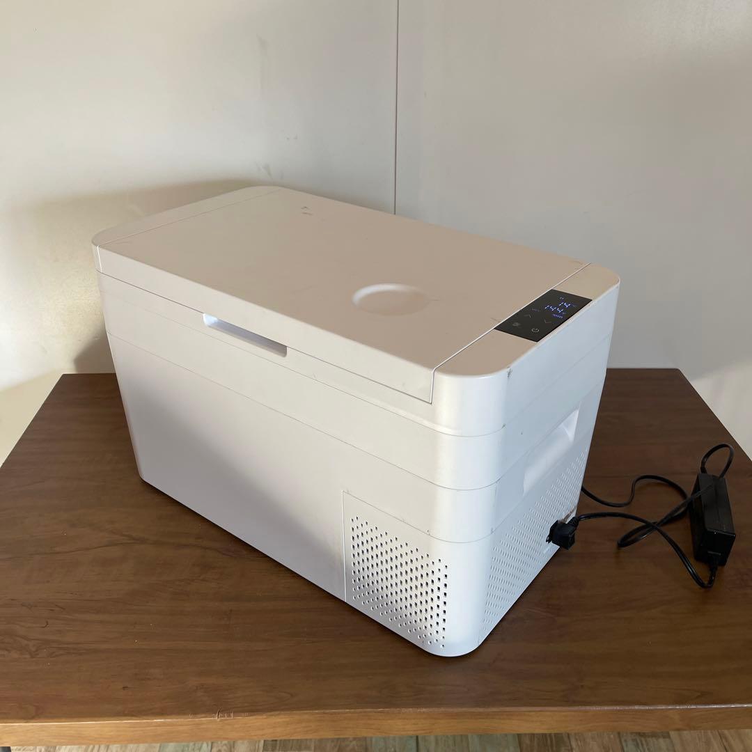 ホワイト冷凍庫 デジタル温度表示