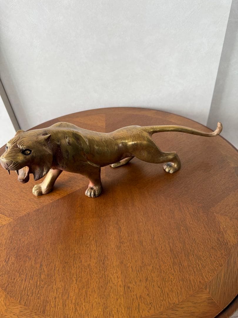 真鍮　ブラス 　オブジェ　虎　タイガー　金　ゴールド　金属　大型