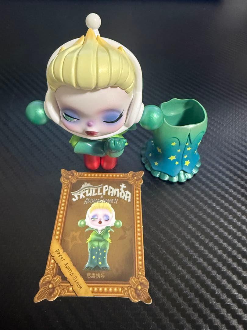 k187 POPMART　SKULLPANFA×ADDAMS