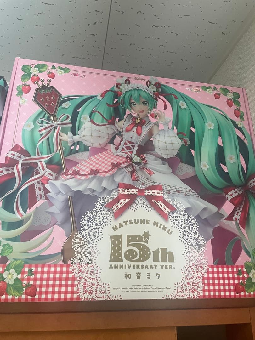 初音ミク 15th Anniversary Ver. 1/7 フィギュア　中古