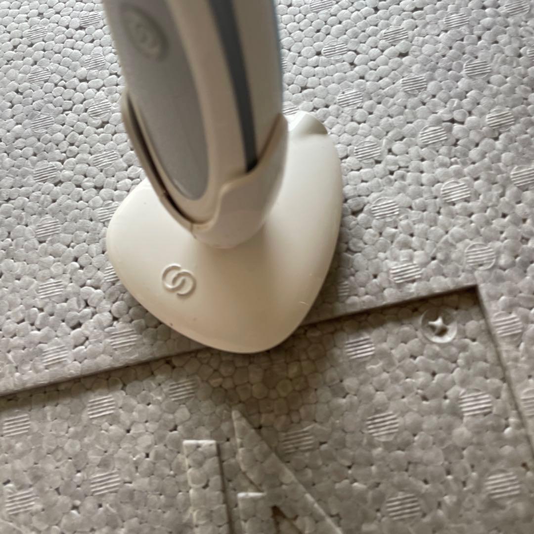 ルミスパ　ニュースキン　洗顔ブラシ ホワイト/ブルー