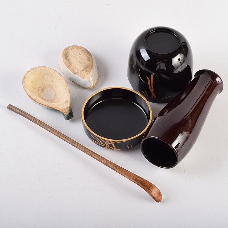 茶道具　柿合溜　四季七宝蒔絵　利休茶箱　赤楽茶碗　棗など　七点一式　MR9485