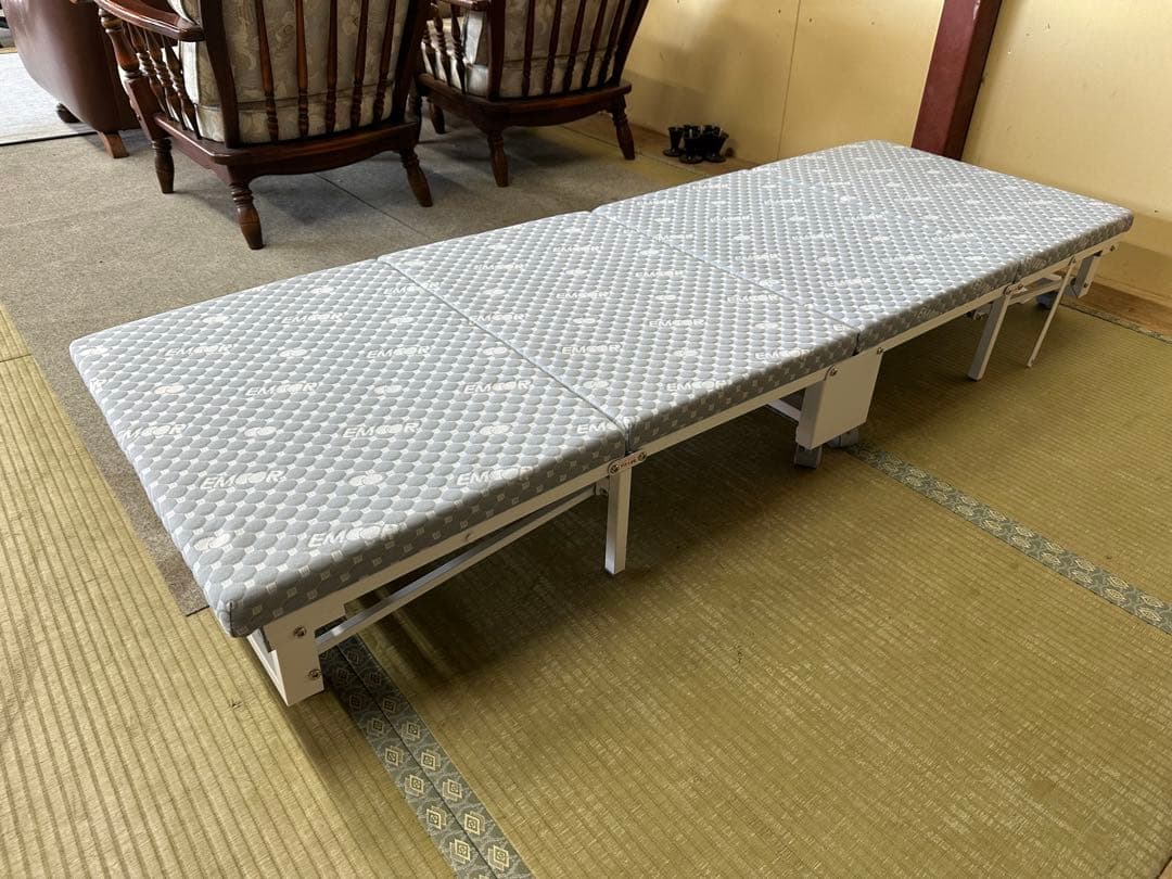 美品　EMOOR MEHOL COMPACT 折りたたみベッド マットレス