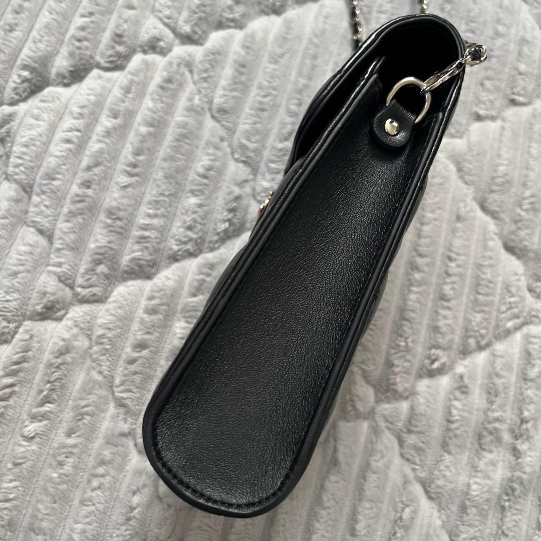 daimiki57 様CHANEL ブラック スマホショルダー　ノベルティ