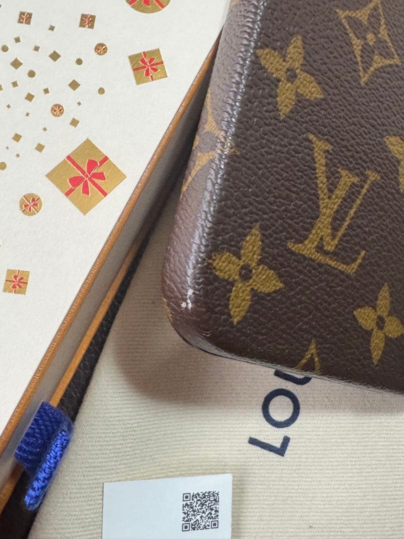 【LOUIS VUITTON】iPhone15pro ケース