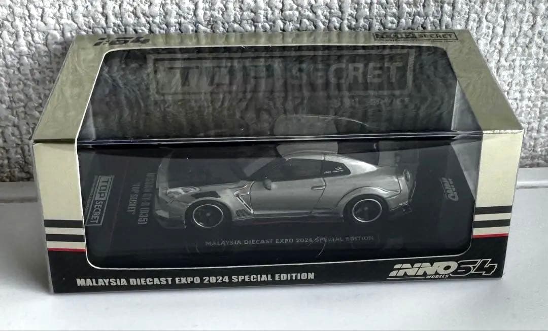 INNO64 限定品　GT-R R35 TOPSecret おまけ付き