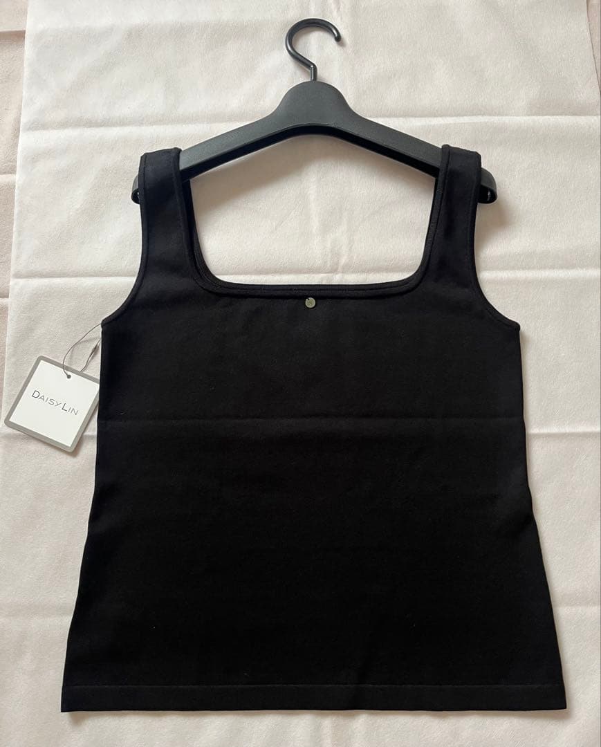 未使用品♡ FOXEYフォクシー DAISY LIN知的デコルテスクエアトップ