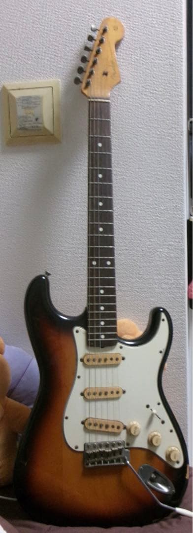 【Eシリアル】Fender Japan ストラトキャスター　ジャパンビンテージ