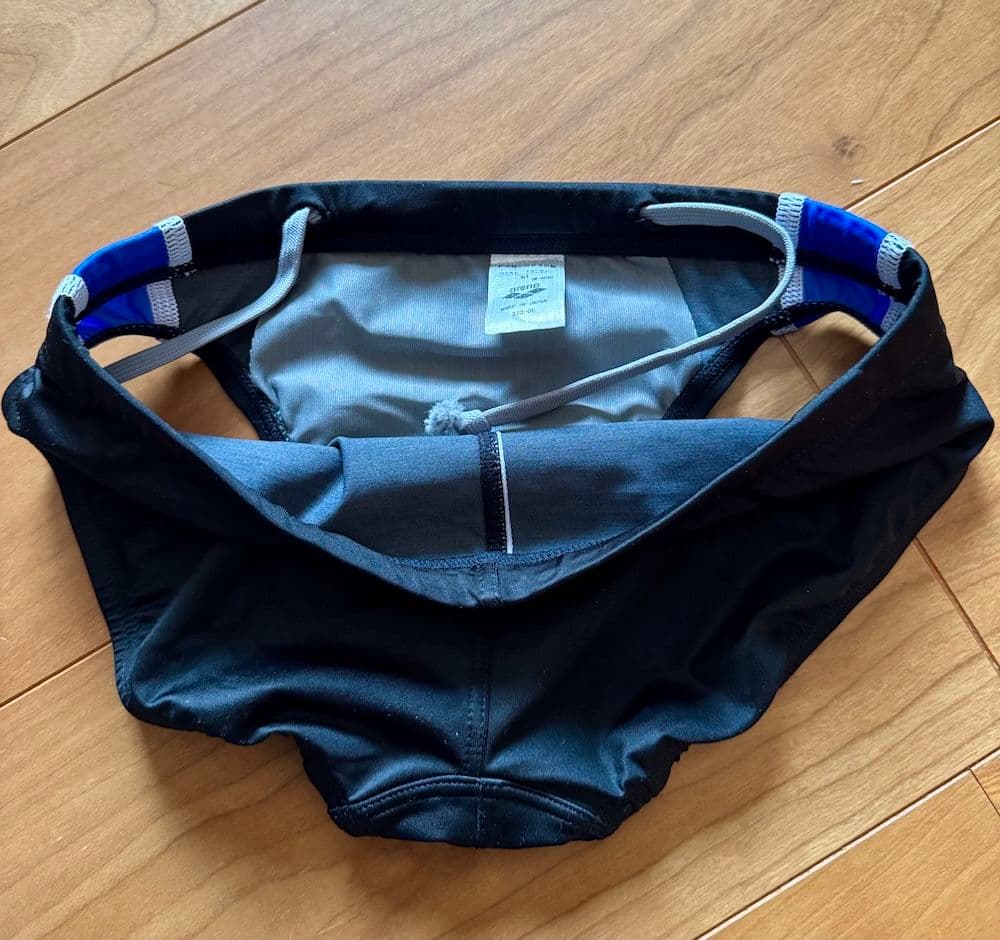 【美品】arena シン・レボリューション NUX　ブラック×ブルー　M　競パン