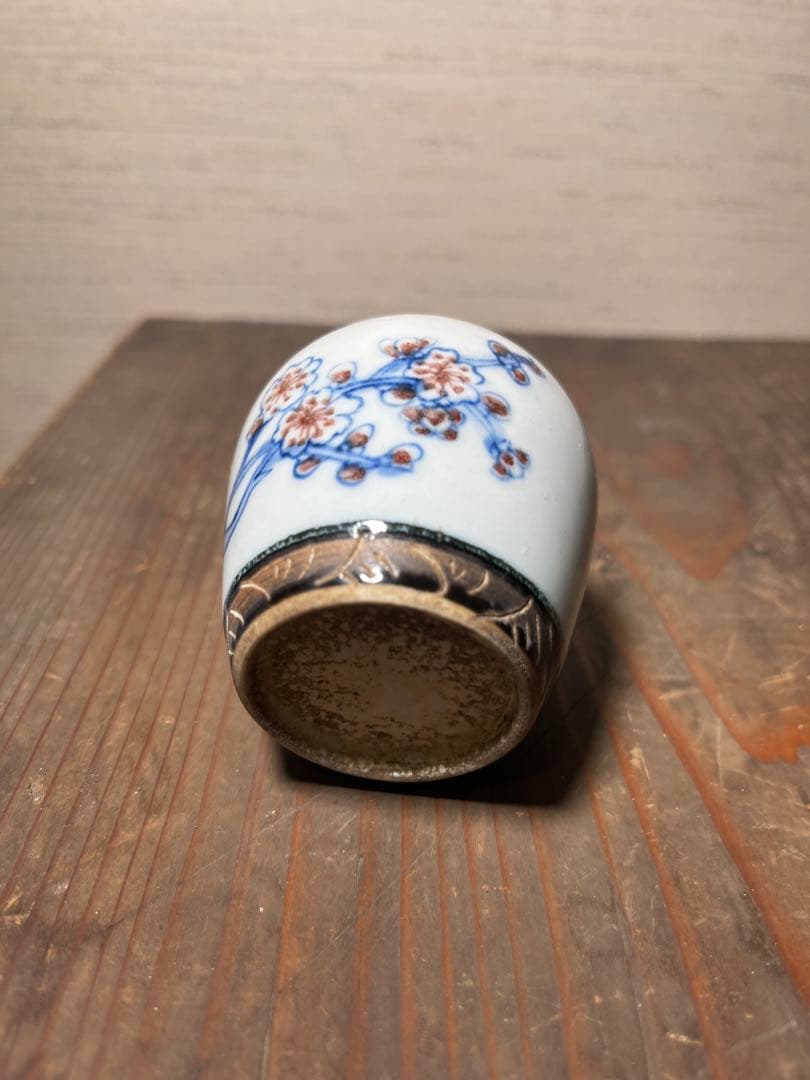 清　釉里紅花文小壷　骨董品