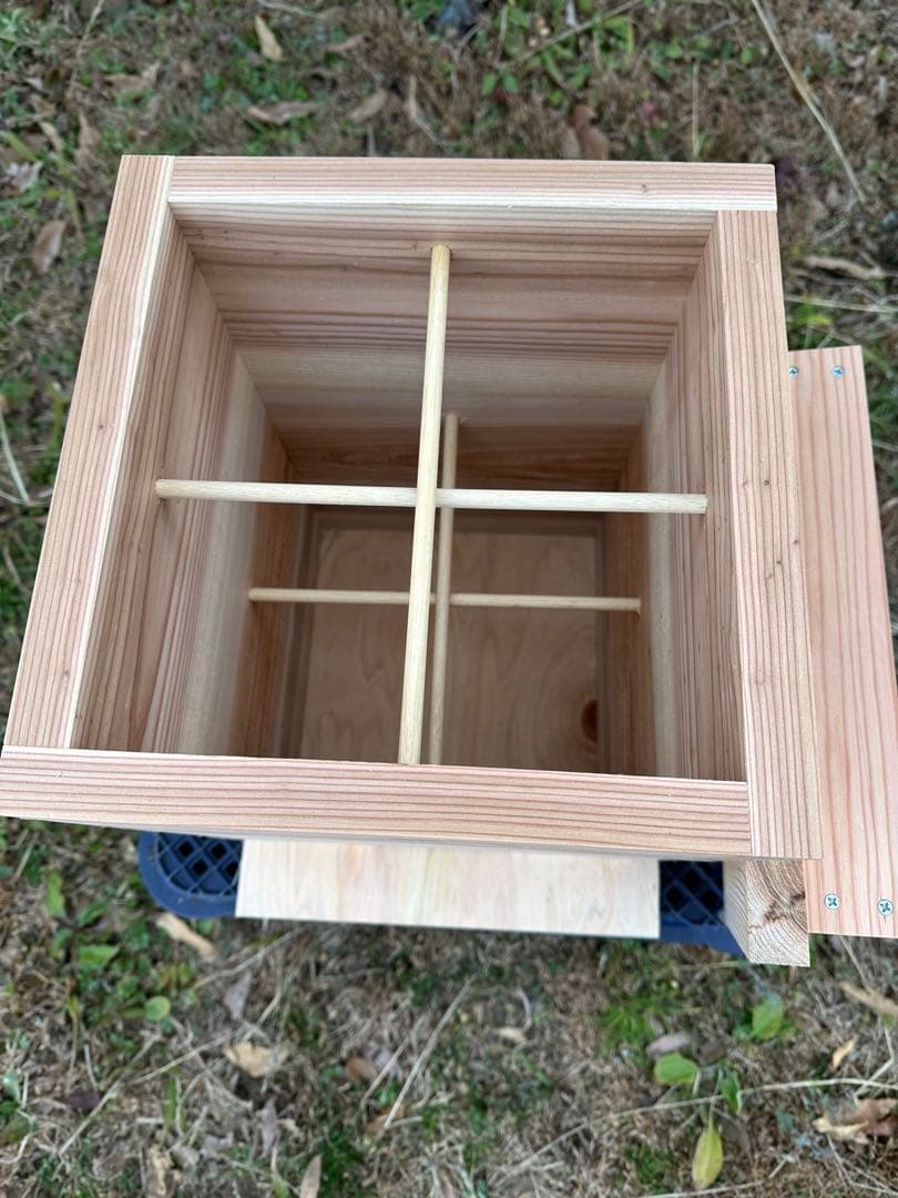 日本ミツバチ重箱式巣箱　飼育捕獲用