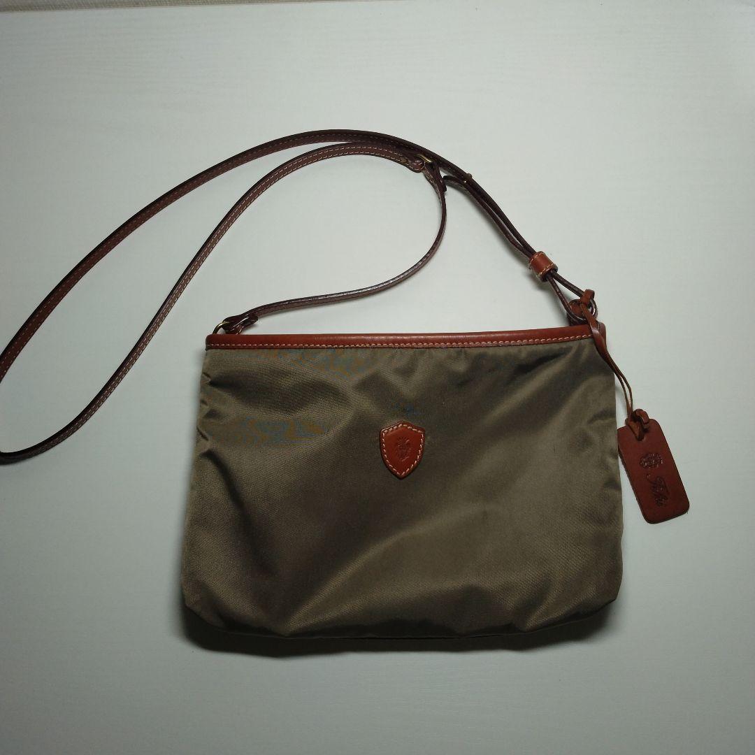 Felisi ショルダーバッグ