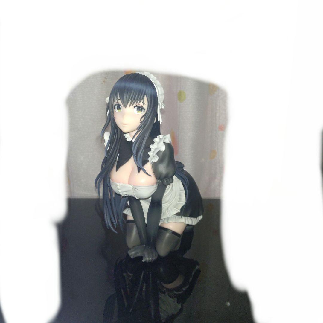 『黒髪メイド』illustration by 羽織イオ