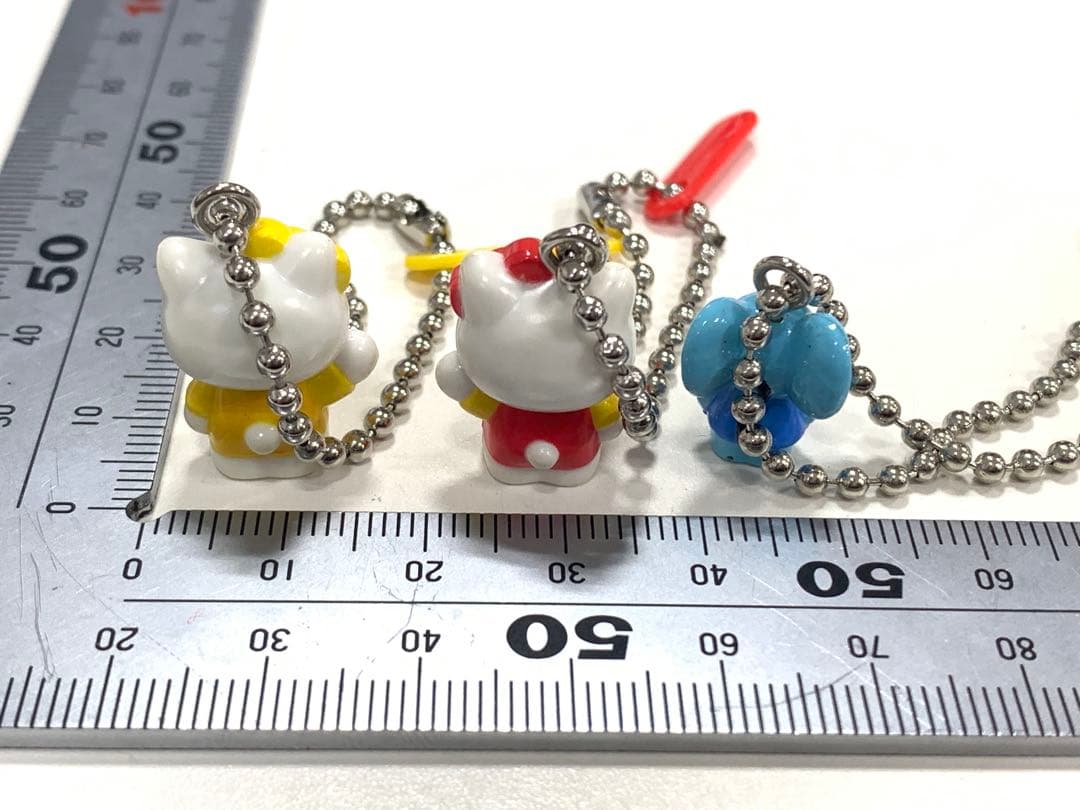 サンリオハローキティ　ストラップ　フィギュア　3体セット