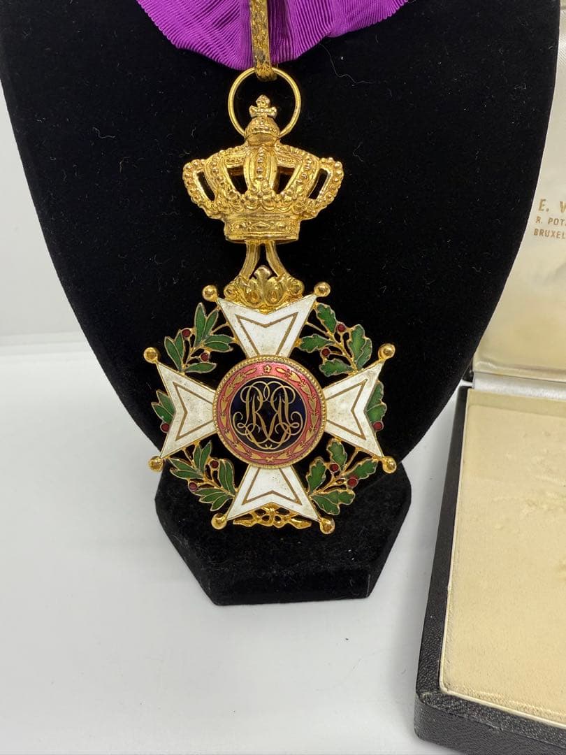 レオポルド勲章　コマンドゥール章　ベルギー　略章付 化粧箱入