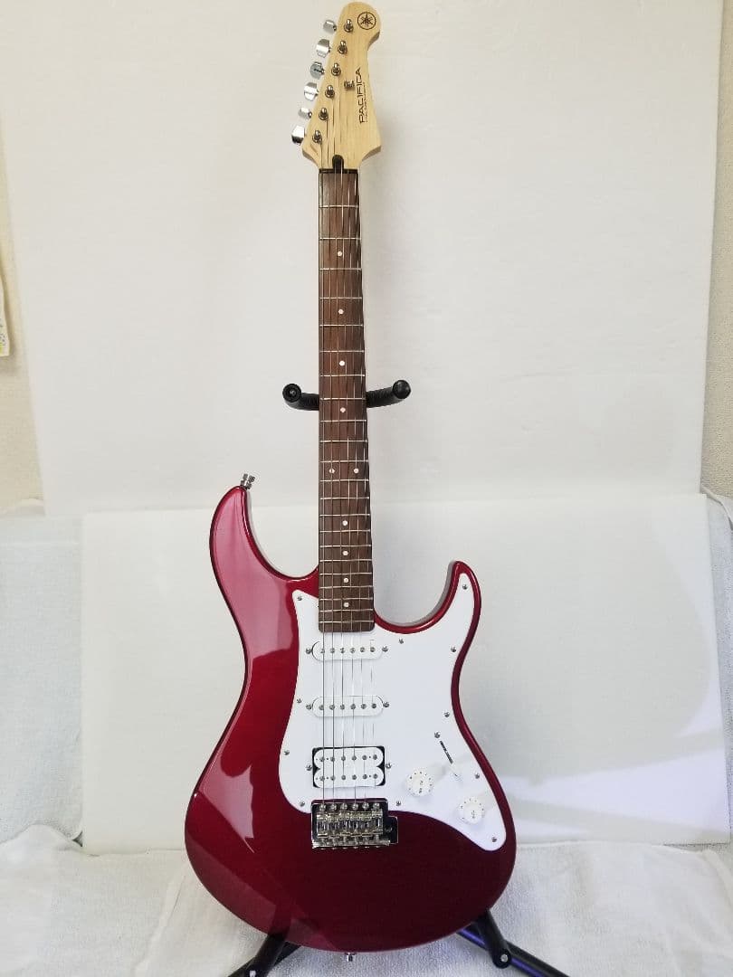 YAMAHA パシフィカPAC012 レッド ギターケース付き