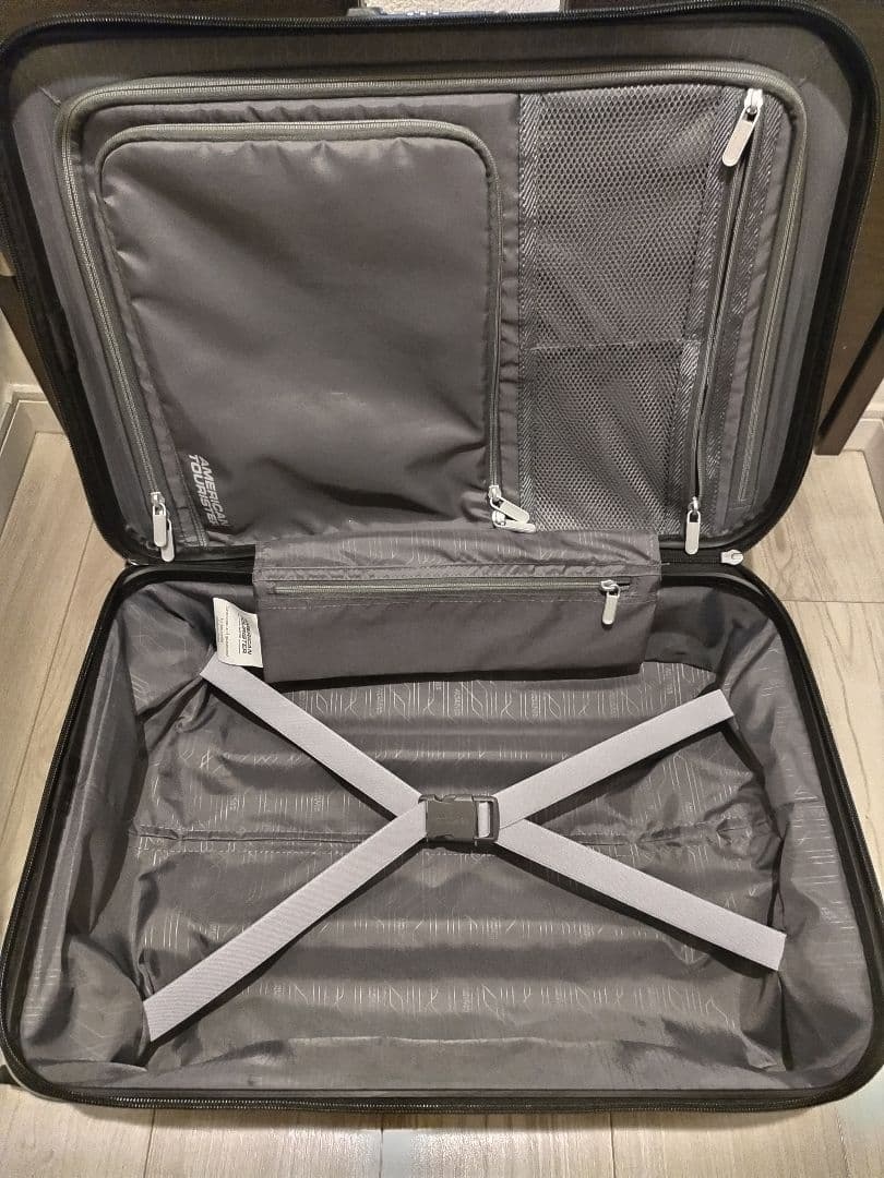 アメリカンツーリスターテクナム　キャリーケース　36L