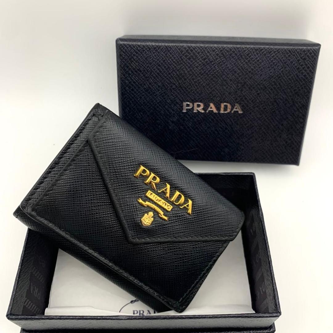 鑑定済み プラダ 三つ折り 財布 Wホック サフィアーノ レザー コンパクト 黒