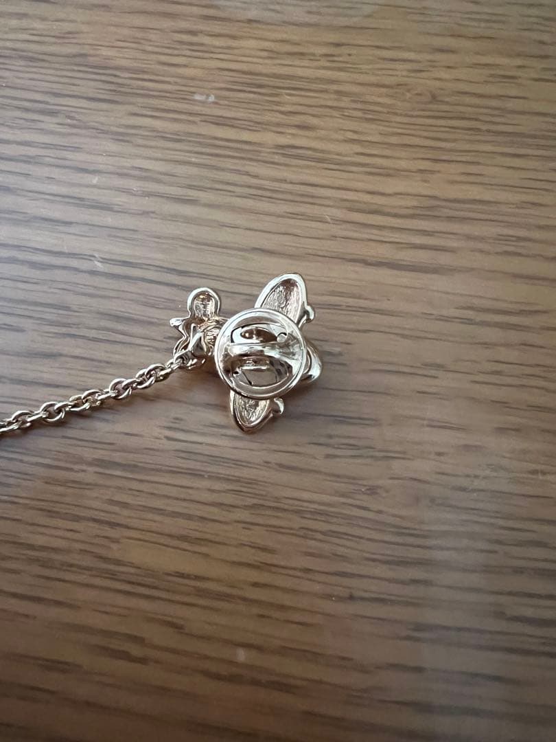 希少Burberrys　バーバリーベア　飛行機　ピンバッジ