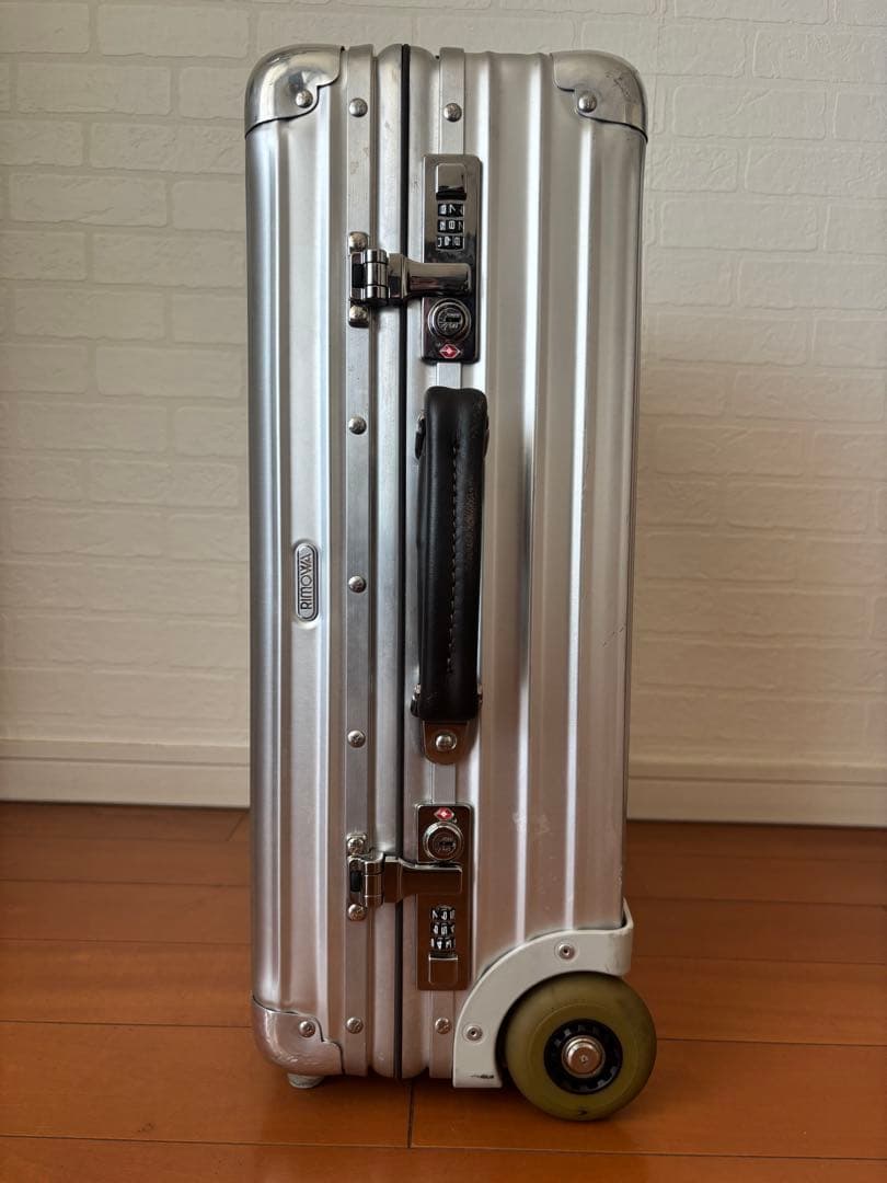 RIMOWA リモワ クラシックフライト 廃盤　2輪