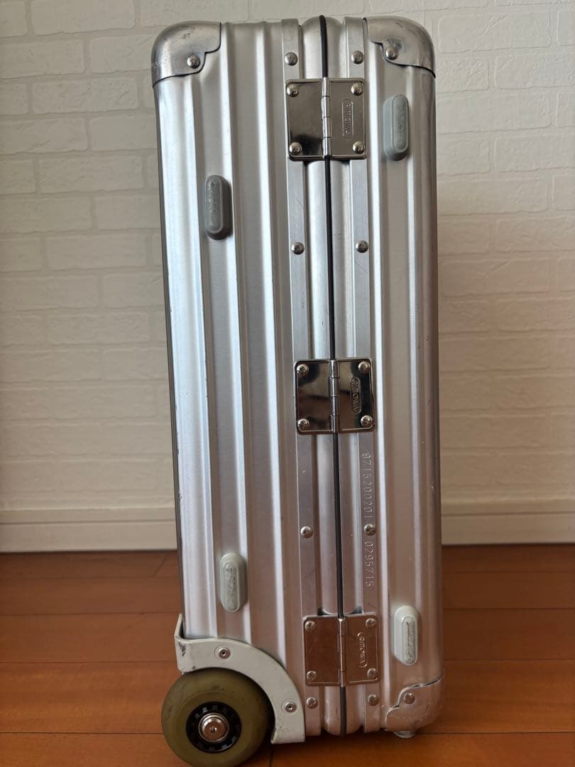 RIMOWA リモワ クラシックフライト 廃盤　2輪