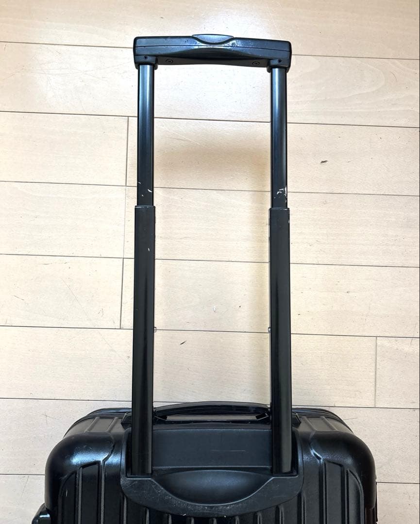落*ウ様 RIMOWA リモワ サルサ 32L 2輪 機内持ち込み ハンドル難あ