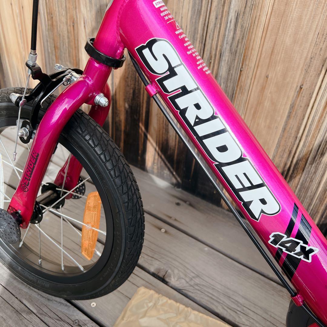 極美品✨ストライダー STRIDER 14X フューシャピンク バランスバイク