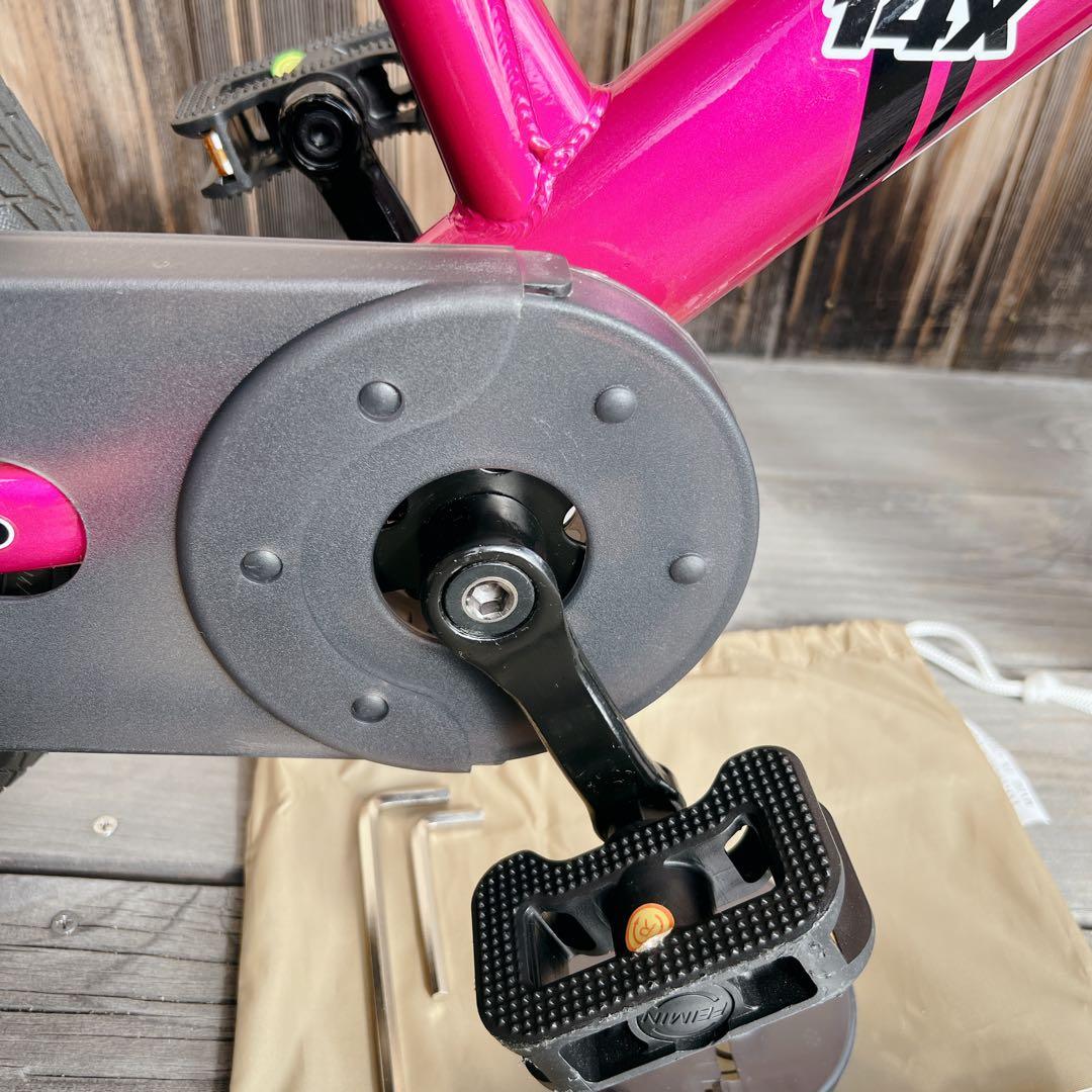 極美品✨ストライダー STRIDER 14X フューシャピンク バランスバイク