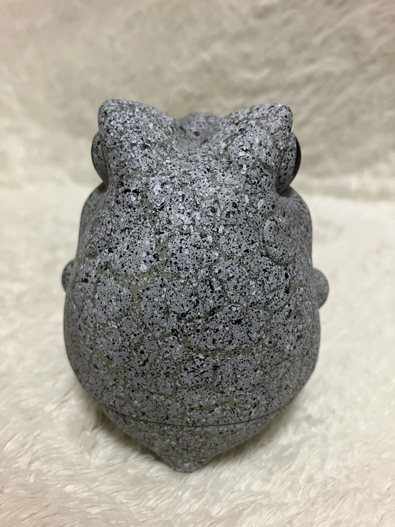 ペインターネット カエルーマ ストーンクラック ソフビ 蓄光