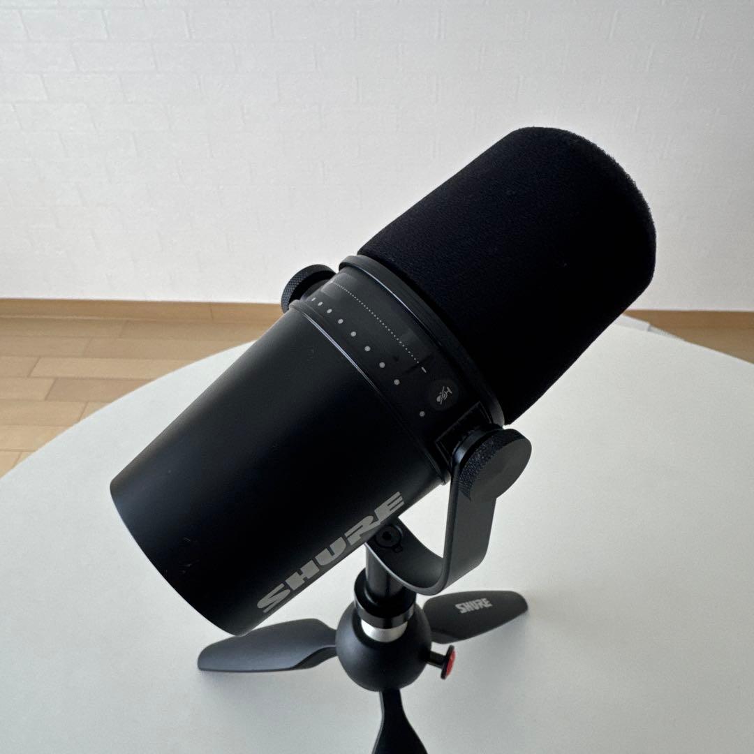 SHURE MV7 XLR接続 ダイナミックマイク スタンド付き シュアー