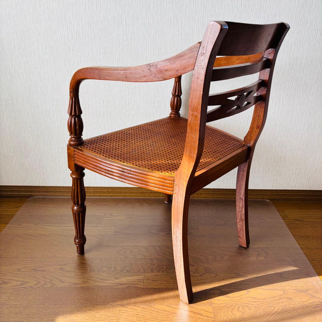 送料込み ヴィンテージ アームチェア 英国調 チッペンデール風 椅子 ラタン座面