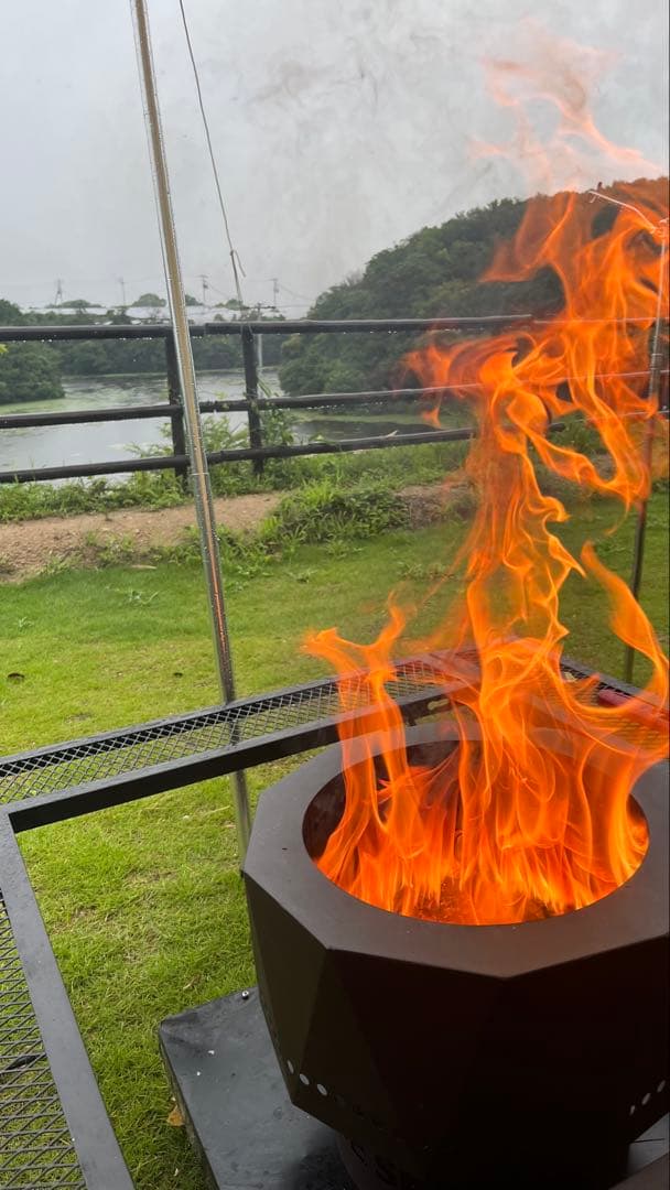 BLUE SKY 2次燃焼焚き火台